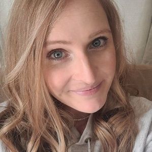 Meet your Posher, Karla